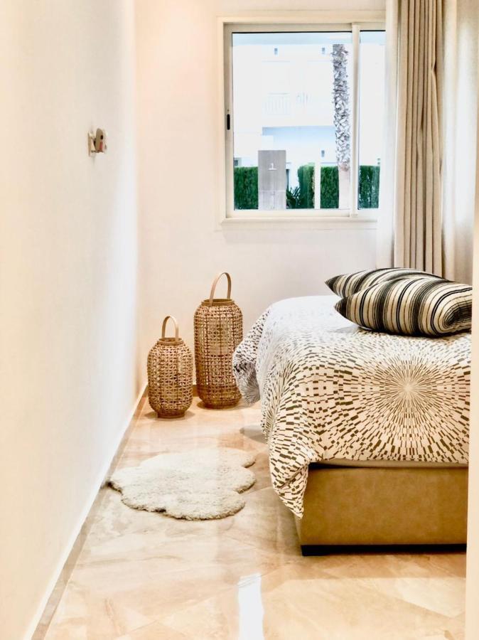 Appartamento Apparemment De Luxe Vue Piscine Bouznika Esterno foto